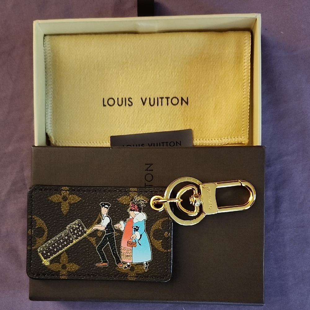 Louis Vuitton Black and Gold Illustrated Key Holder